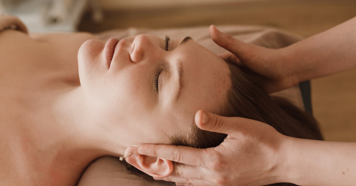 experience the ultimate relaxation with our soothing head massage. perfect for relieving stress, tension, and headaches, this rejuvenating treatment promotes overall well-being and enhances mental clarity. discover the transformative power of head massage today!