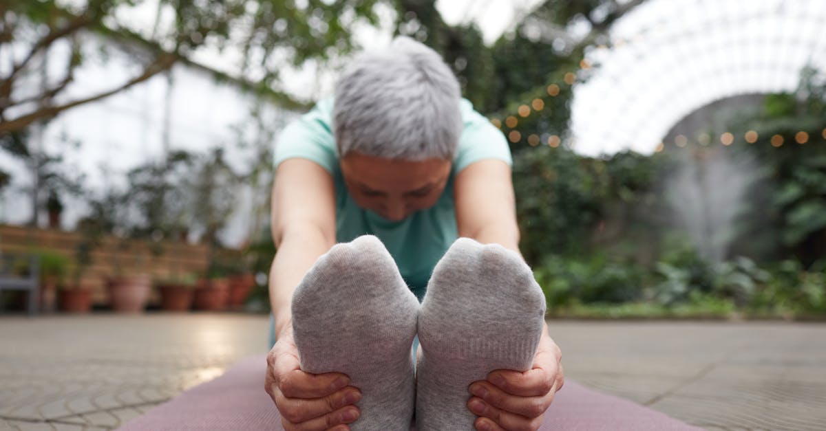 découvrez les causes et les solutions de la posture de la tête vers l'avant, un problème postural courant qui peut entraîner de l'inconfort et des problèmes de santé. découvrez des conseils de correction, des exercices pour améliorer l'alignement et des moyens de maintenir une posture saine dans la vie quotidienne.