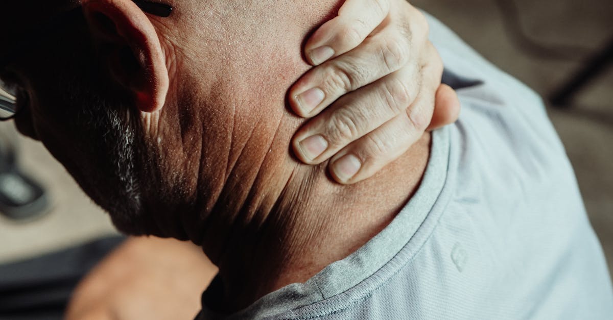 discover effective tips and treatments for neck pain relief. learn about causes, symptoms, and ways to prevent discomfort in your neck with expert advice and best practices.