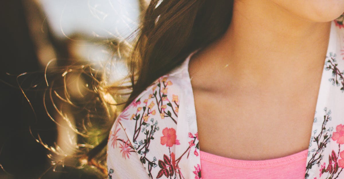 découvrez l'importance de la santé des épaules, les blessures courantes et les exercices efficaces pour renforcer et améliorer la mobilité des épaules. découvrez des conseils de prévention et de rééducation pour garder vos épaules fortes et sans douleur.