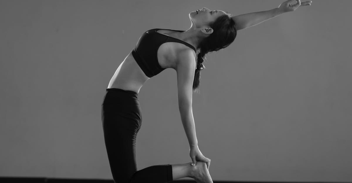 discover the importance of good posture, its benefits for your health, and effective tips to improve your posture for a healthier lifestyle.